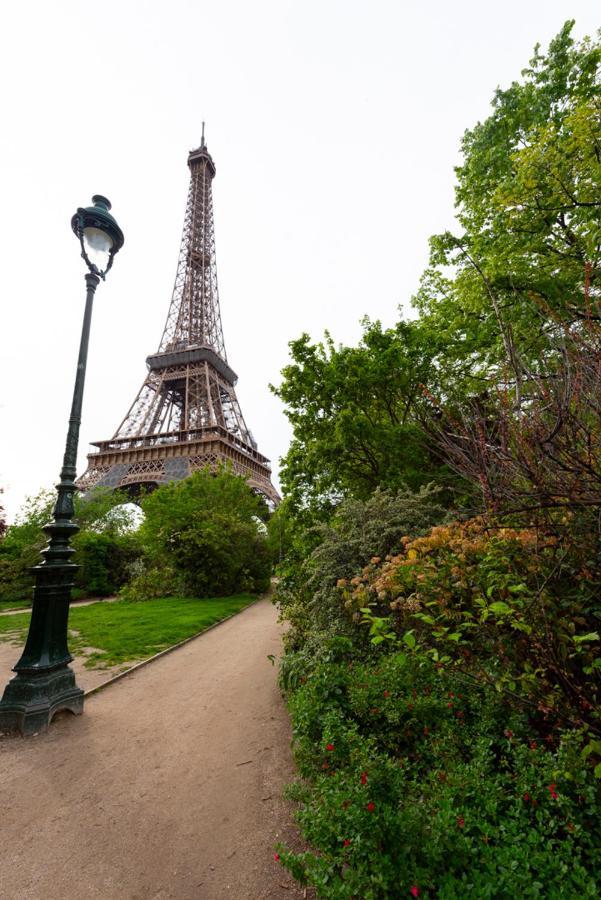 Au Pied De La Tour Appartamento